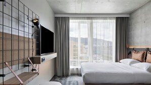 客房, 1 张大床, 城市景观 | 遮光窗帘、隔音、婴儿床、免费 WiFi