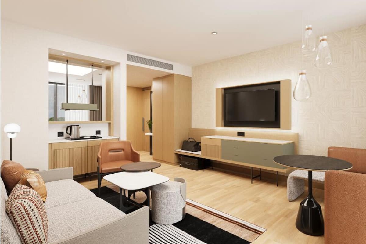 Suite, 1 Bedroom, City View, Corner