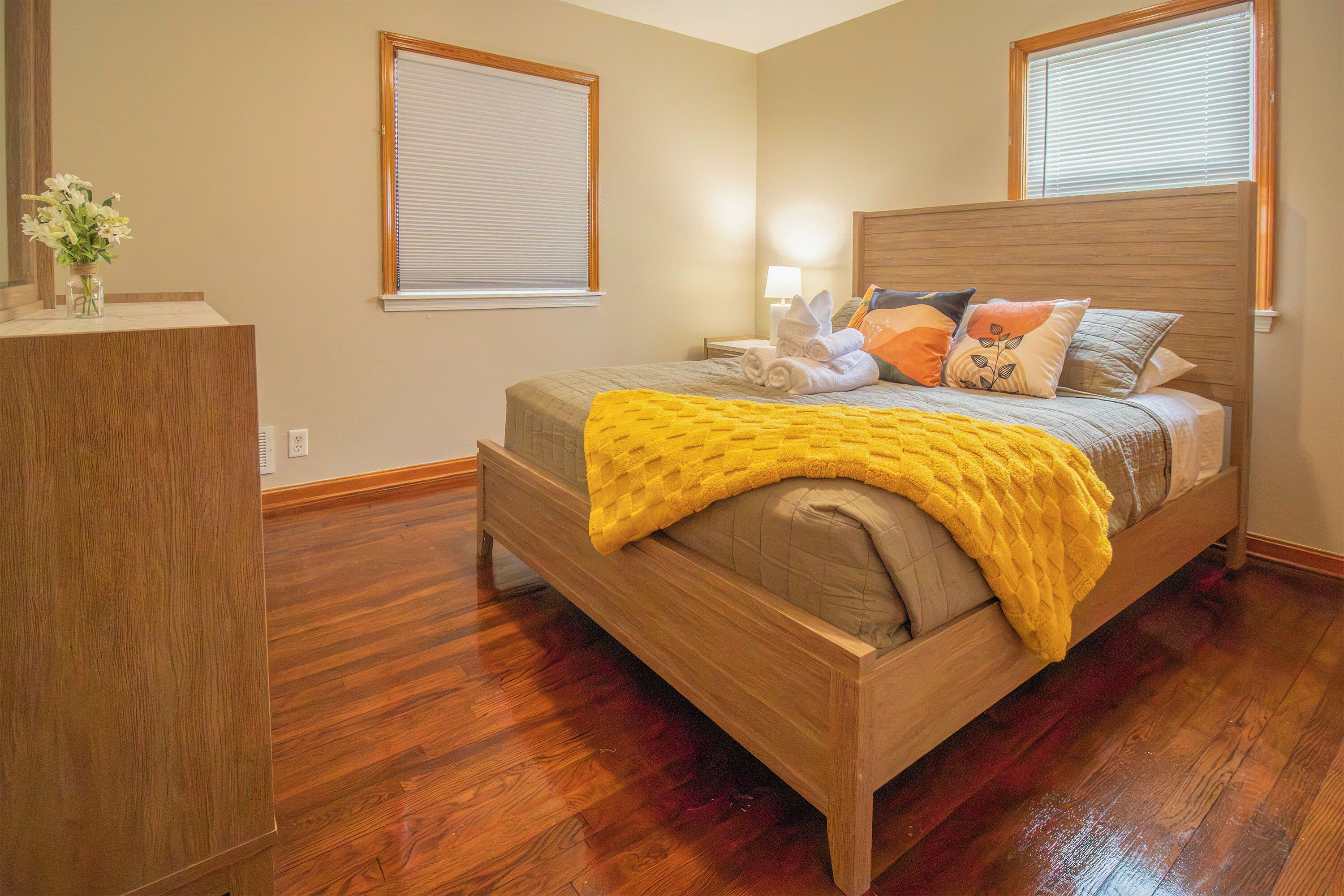 3 bedrooms, desk, iron/ironing board, free WiFi
