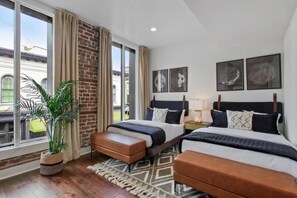 3 bedrooms, desk, iron/ironing board, free WiFi - 3BR Historic District Condo | Vibrant Nightlife (Savannah)