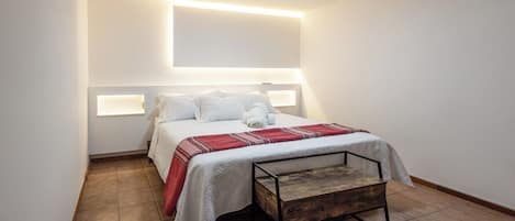 1 chambre, fer et planche Ă repasser, accĂšs Ă Internet, literie fournie
