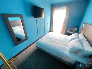 Deluxe Double Room | Laptop workspace, WiFi (free) - hôtel la fregate (Canet-en-Roussillon)