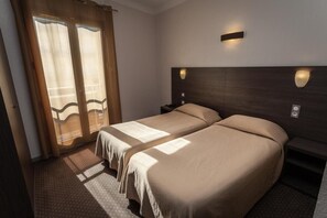 Room - hôtel la fregate (Canet-en-Roussillon)