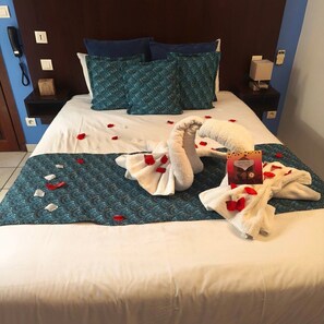 Room - hôtel la fregate (Canet-en-Roussillon)