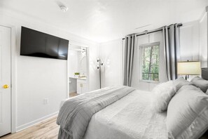 2 bedrooms, WiFi, bed sheets - GT502 Downtown 2 bed/2bath Condo w/Pool and Hot tub! (Gatlinburg)