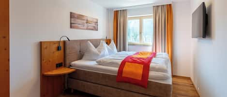 1 chambre, coffres-forts dans les chambres, bureau, Wi-Fi gratuit