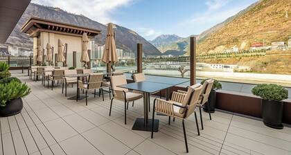 Holiday Inn Express Luding by IHG