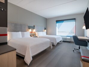 Room - avid Hotel Redding by IHG (Redding)