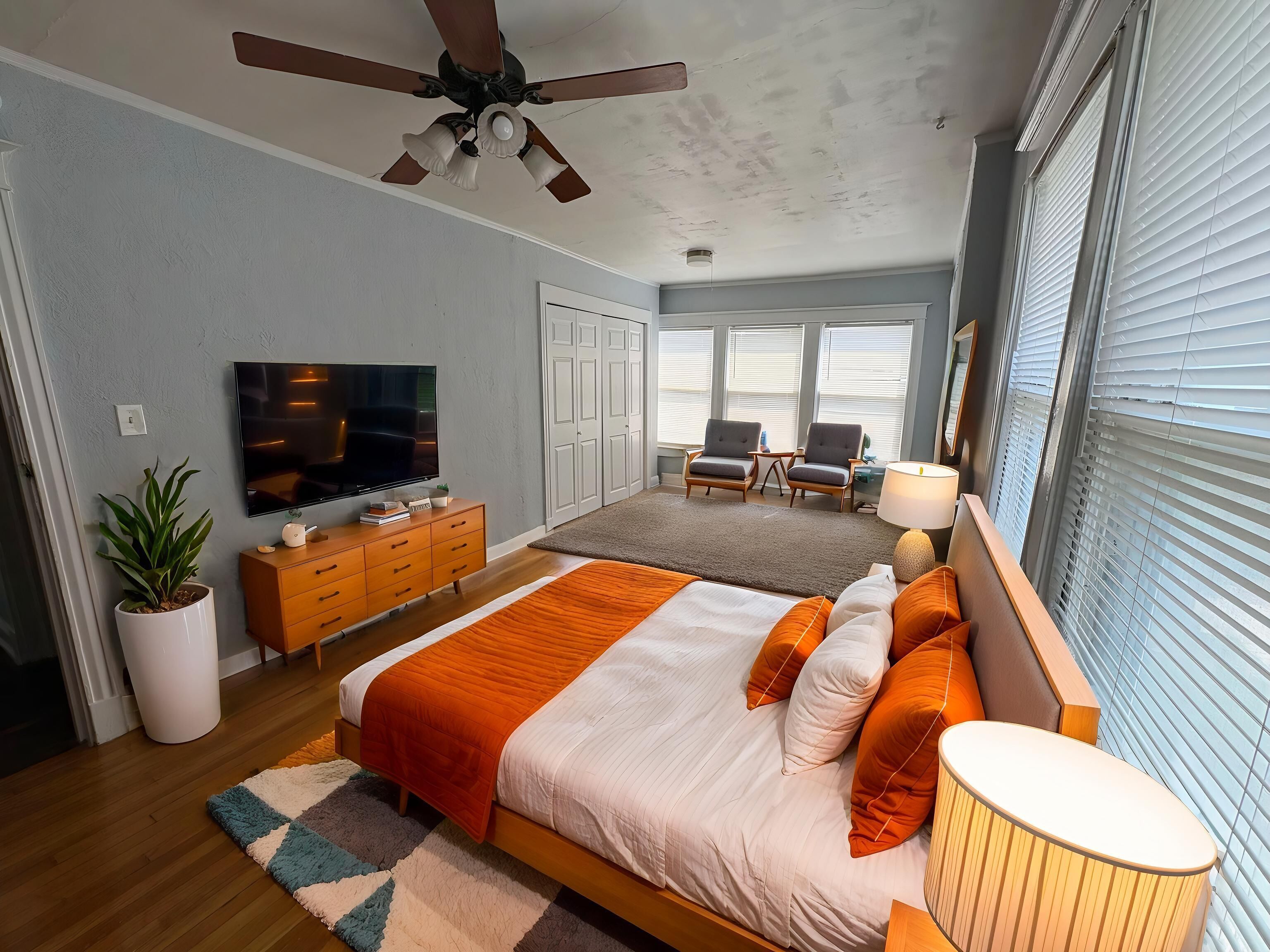 2 habitaciones, tabla de planchar con plancha y wifi gratis 
