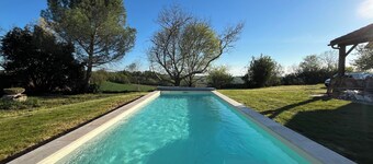 Family house 14pers, air conditioning, swimming pool and wifi