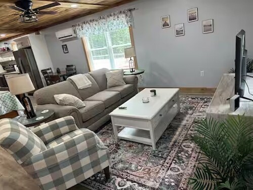 Cute, Quaint and Comfortable!