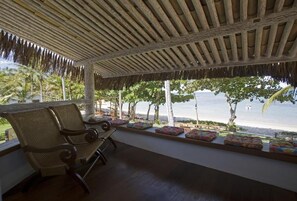 豪華雙人房, 露台, 海景 | 住宿地面