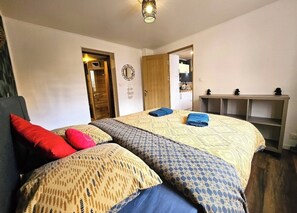 1 bedroom, WiFi, bed sheets - 2P gîte with sauna on the Route des Vins near Colmar (Bergheim)