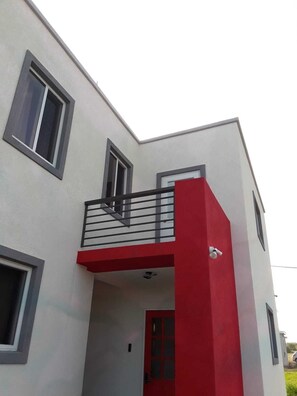 Exterior - Cozy 1-bedroom apartment in a wonderful Gittens Close Rock Hall location (Six Roads)
