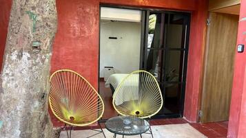 Huoneisto, ilmastointi, näköala puutarhaan | Terassi/patio