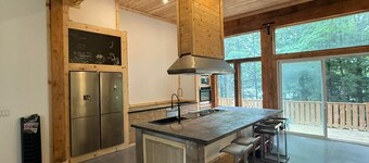 Modern Luxury Brand New Masterpiece on Muskoka Lakes Now Accepting Booking
