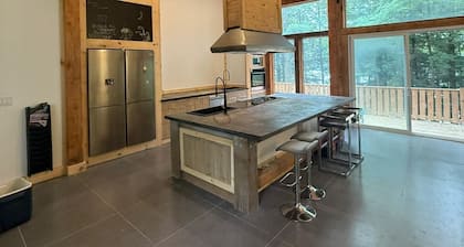 Modern Luxury Brand New Masterpiece on Muskoka Lakes Now Accepting Booking