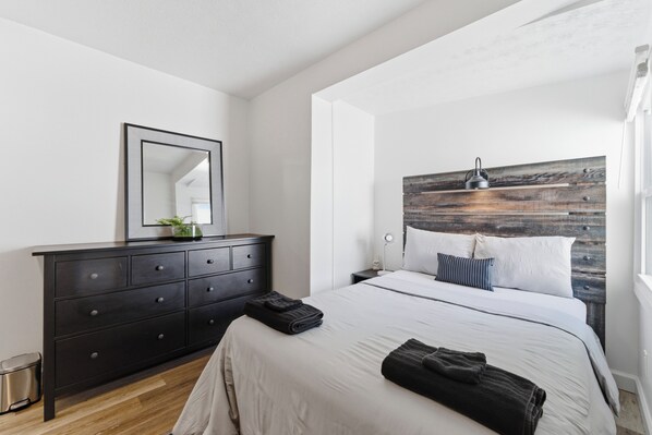 2 bedrooms, iron/ironing board, free WiFi, bed sheets