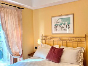 House - Roman Base Near Marco Simone (Rome)