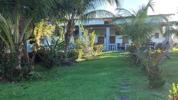 Standard Quadruple Room, Beach View | Property grounds