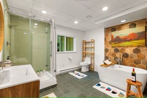 Hair dryer, soap - The Green Utopia w/Hot tub & FirePit by Kalahari (Long Pond)