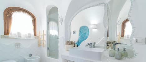 Dusche, Bidet, Shampoo