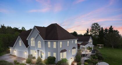 Luxury Lakeview Estate w/ Indoor Pool & Golf Sim