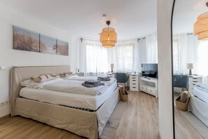 Iron/ironing board, WiFi, bed sheets - Modern apartment near the old town (Marburg)
