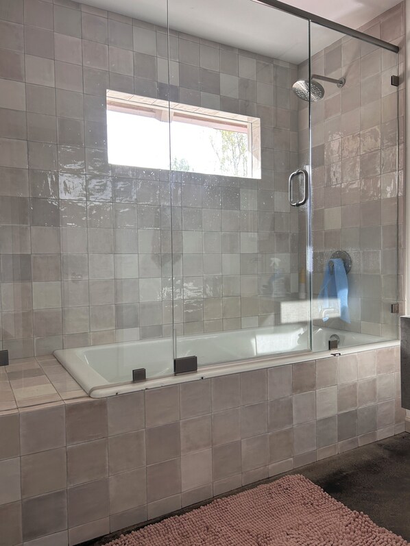 Shower, hair dryer, towels, soap - Welcome to the Red Barn House: 3BR 2BA country living in Santa Ynez Valley (Santa Ynez)