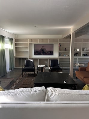 TV - Welcome to the Red Barn House: 3BR 2BA country living in Santa Ynez Valley (Santa Ynez)