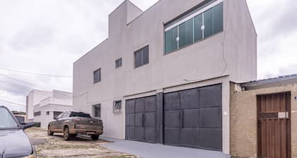 Apto Para 8 Pessoas com Garagem e Churrasqueira