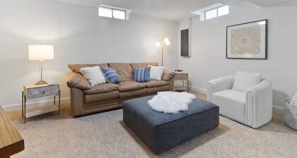 Looking for a cozy stay? This home is centrally located and sleeps 6.