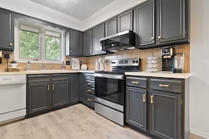 Fridge, microwave, oven, stovetop