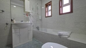 Hair dryer - Martins House - Jacuzzi and piscina (Arouca)