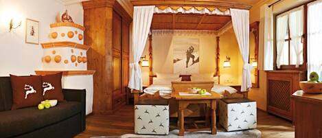 Superior Double Room, Balcony, Mountain View | Interior