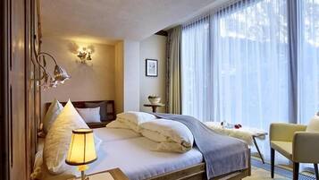 Deluxe-Suite, Balkon, Bergblick