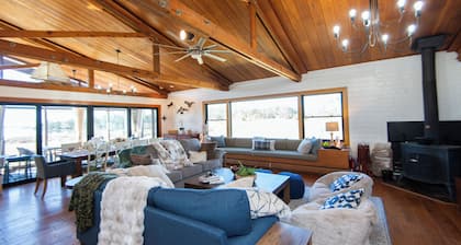 Multi-Home Waterfront Eastern Shore Retreat with 80+ acres to yourself