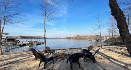 Plenty of Deep Water at our Private Dock! Waterfront home w/Beach, Pet-Friendly