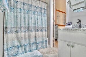 Hair dryer, towels - 🏖️ Coastal Family Escape - Sandy Seahorse Condo near Seaside w/ Pools & Tram (Santa Rosa Beach)