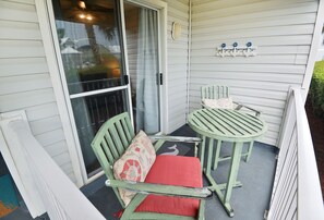 Terrace/patio - 🏖️ Coastal Family Escape - Sandy Seahorse Condo near Seaside w/ Pools & Tram (Santa Rosa Beach)