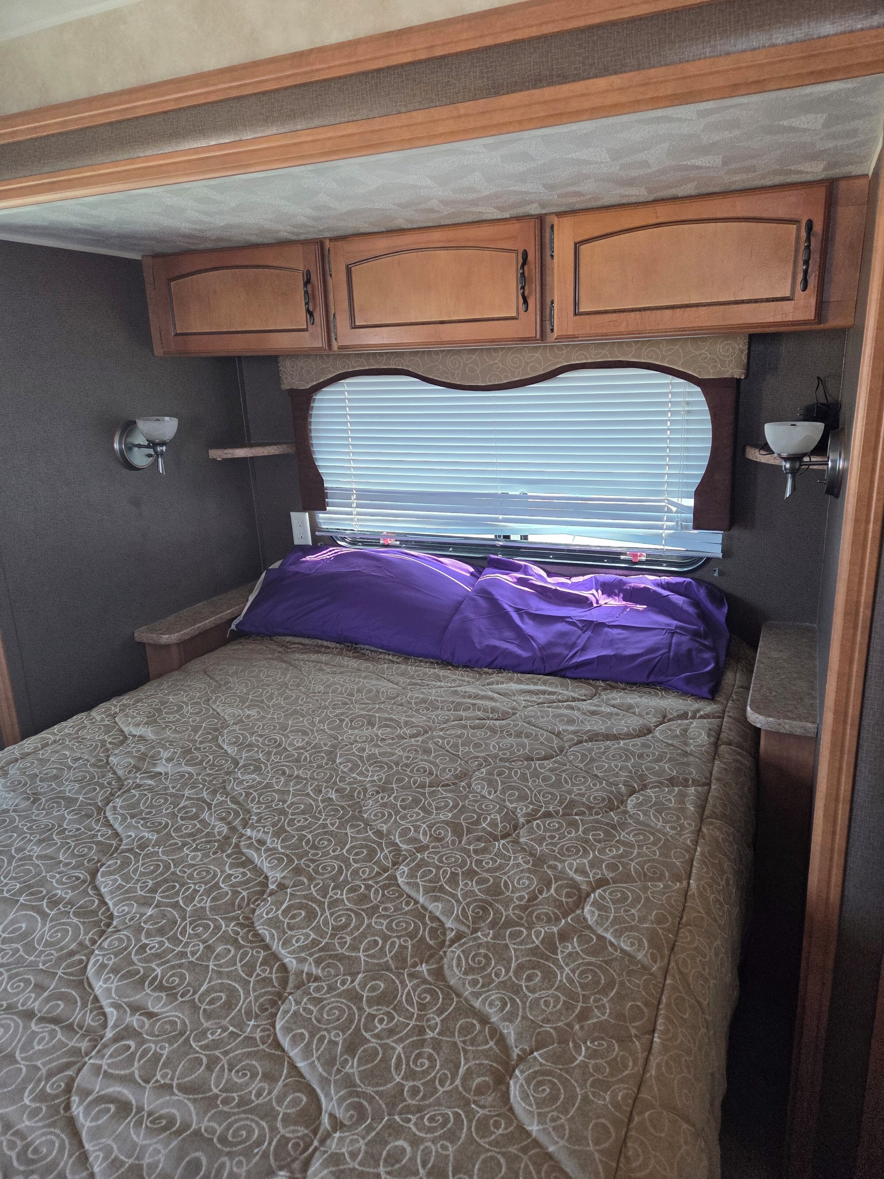 Casa mobile familiare, vista deserto | Postazione laptop, ferro/asse da stiro