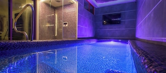 Bora Bora Suites & Villas