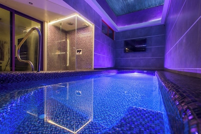 Bora Bora Suites & Villas