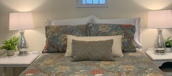 Comfortable Home for Gatherings Walking Distance from Downtown Cave Spring