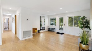 House (3 Bedrooms) | Interior - Scenic LA Stay Near Ventura Blvd With Deck, Games, Fireplace & Outdoor Dining Marmol Vista by Avantstay (Woodland Hills)
