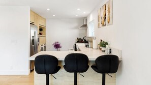 House (3 Bedrooms) | Interior - Scenic LA Stay Near Ventura Blvd With Deck, Games, Fireplace & Outdoor Dining Marmol Vista by Avantstay (Woodland Hills)