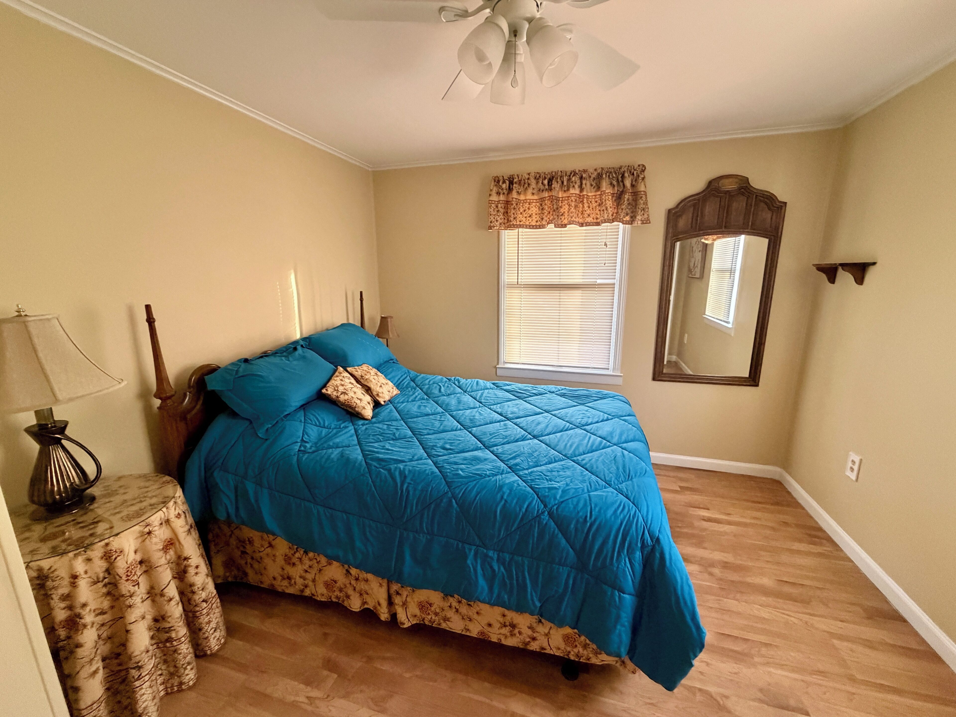 2 bedrooms, iron/ironing board, free WiFi, bed sheets