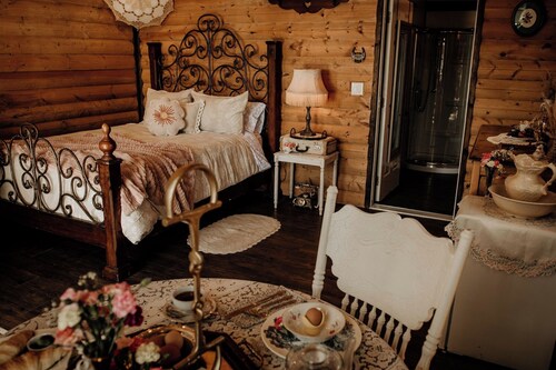 The Wildrose Parlour | Old World Escape | Cozy Cabin at Go Hard Ranch