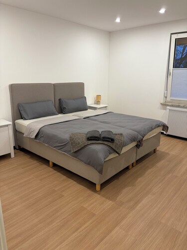 Renovierte Ferienwohnung FeWo Monteurwohnung bis zu 5 Personen