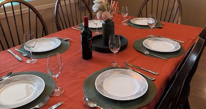 Multi-Gen Family Retreat: 2 Homes, 2 Hot Tubs, Bass Lake & Yosemite